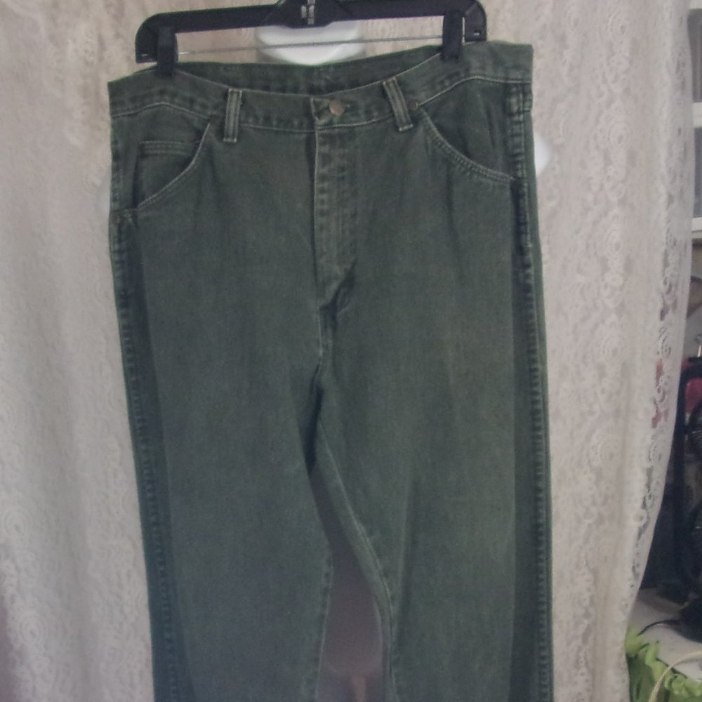 Vintage Washed Black Relaxed Fit Jeans Rugged Wear Wrangler